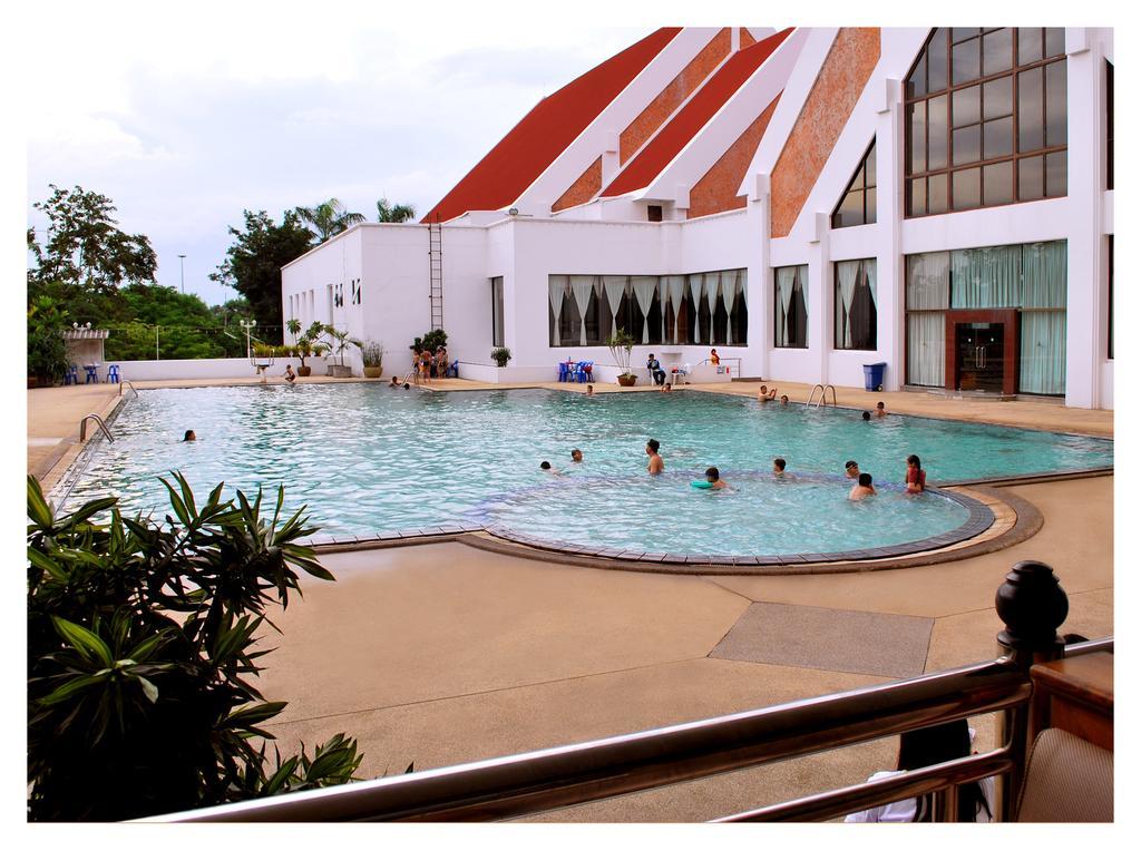 Rimpao Hotel Kalasin Εξωτερικό φωτογραφία