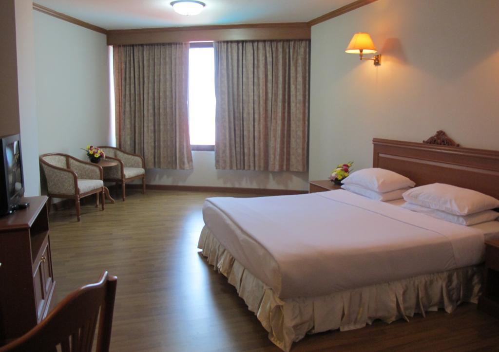 Rimpao Hotel Kalasin Δωμάτιο φωτογραφία