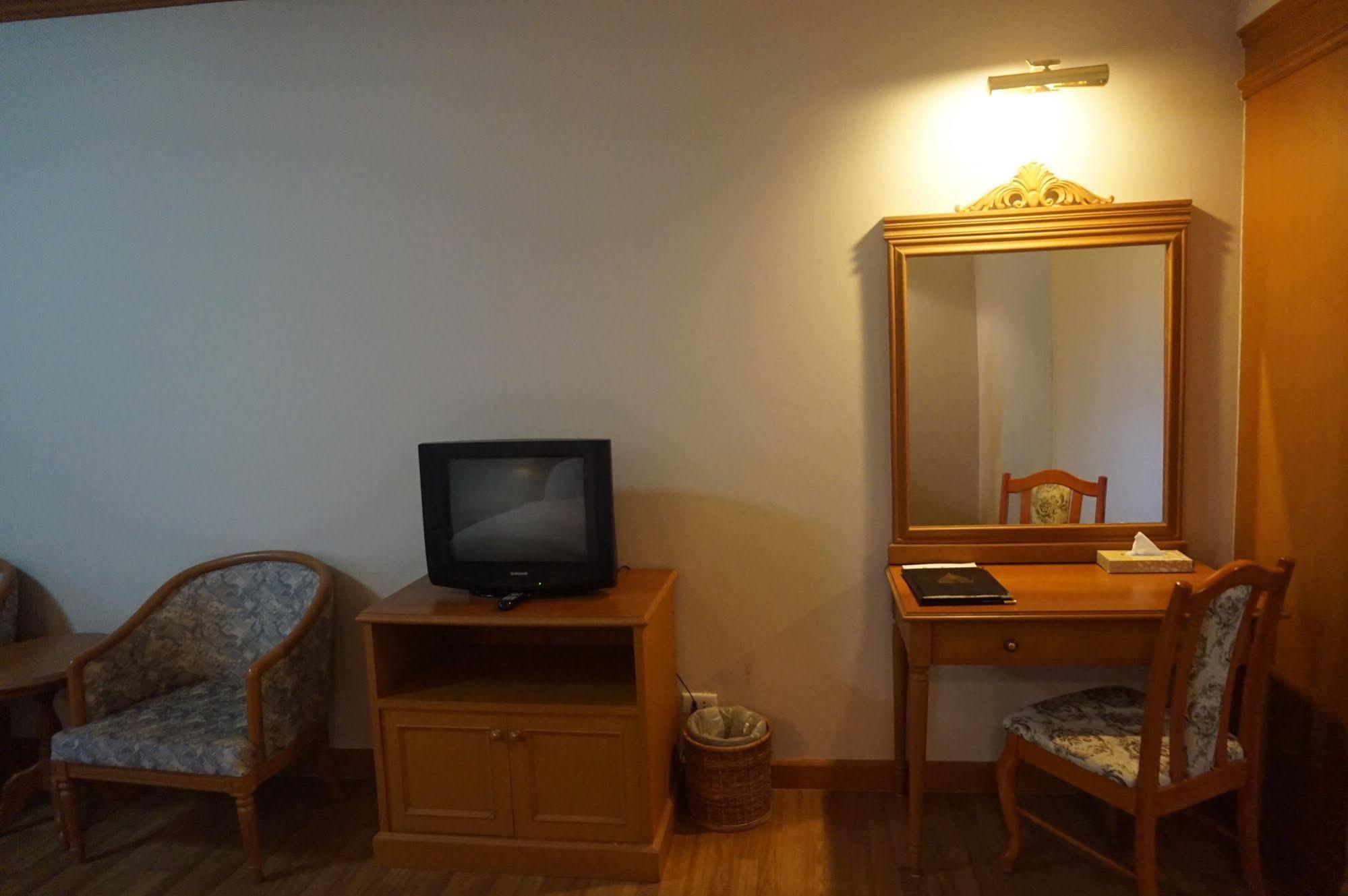 Rimpao Hotel Kalasin Εξωτερικό φωτογραφία