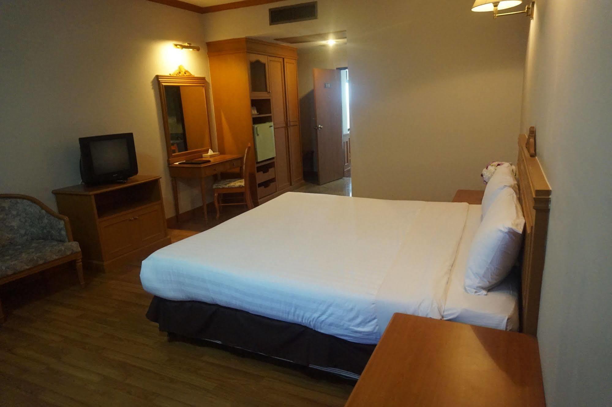Rimpao Hotel Kalasin Εξωτερικό φωτογραφία